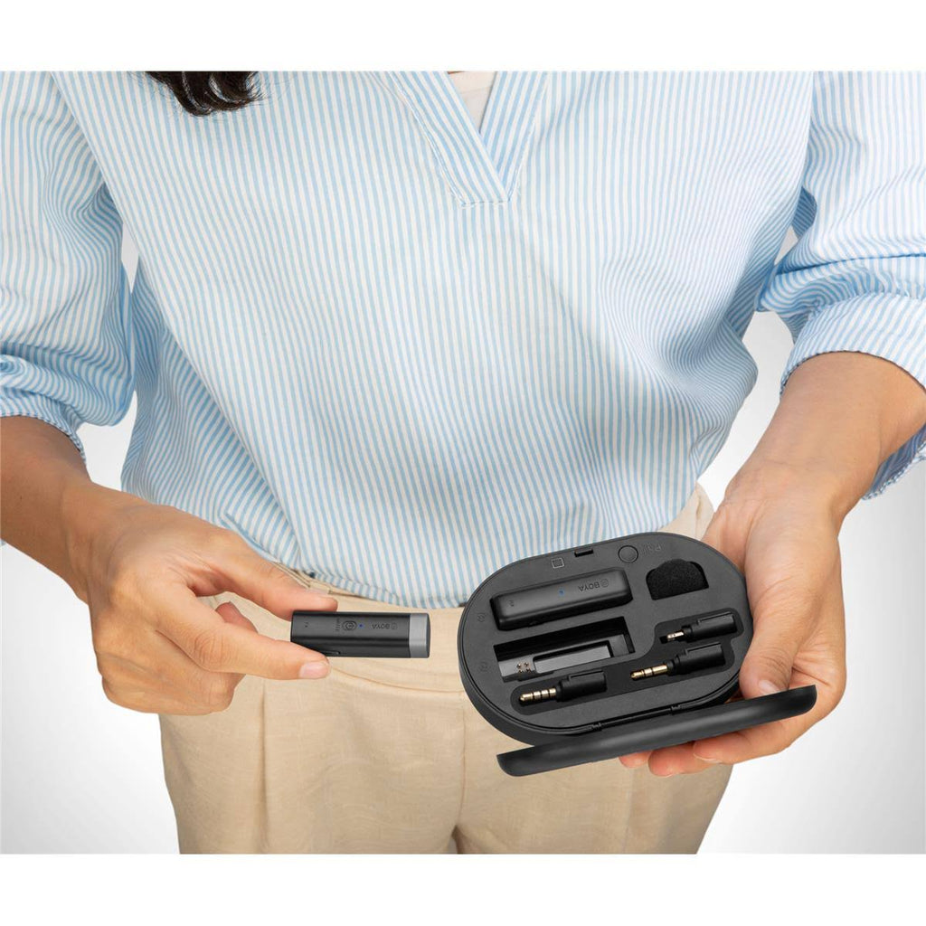 Digital True-Wireless Microphone System with Built-in Mic T633066