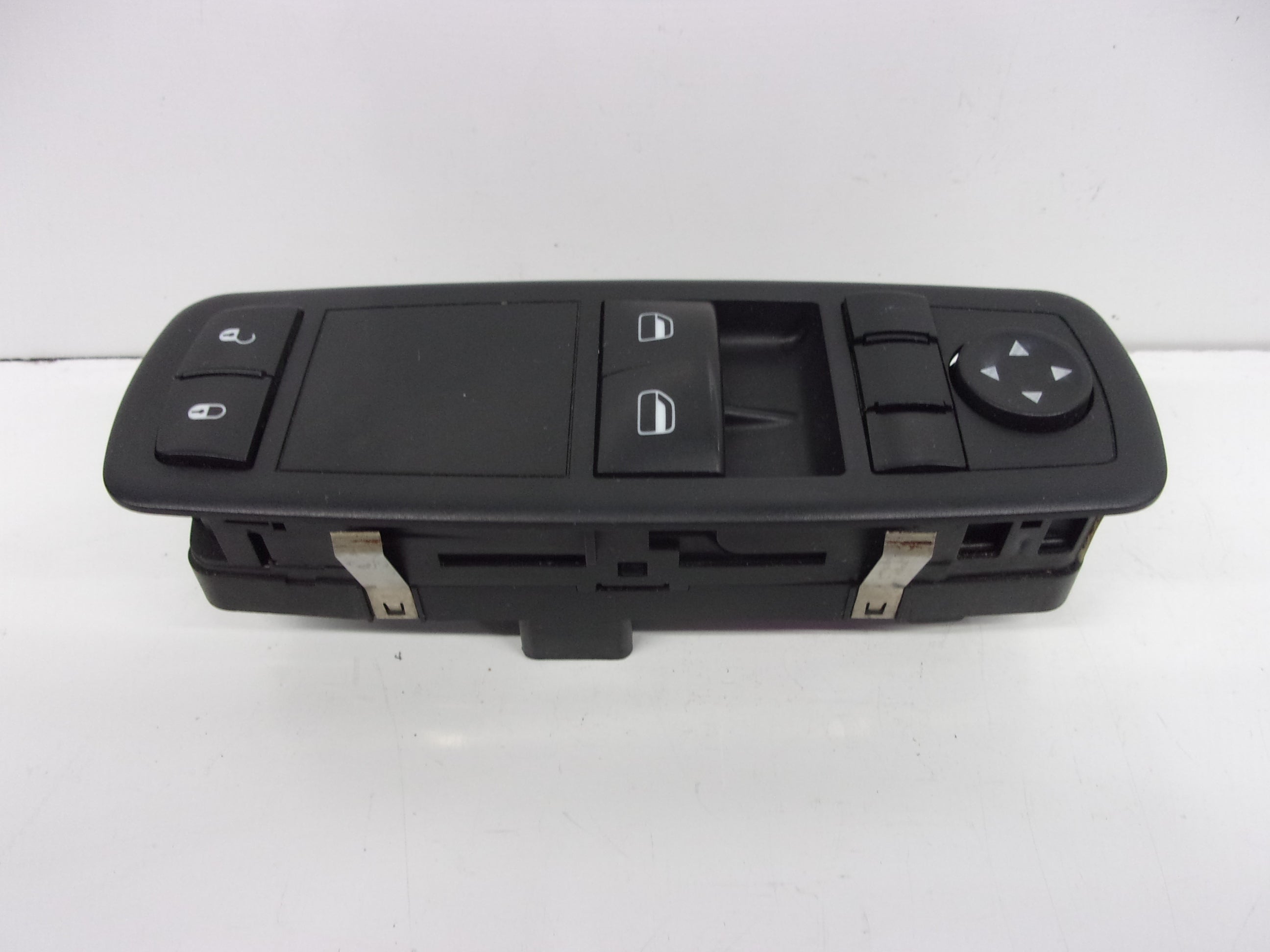Pre-Owned Dodge Caravan Driver Door Master Power Window Switch Y6618