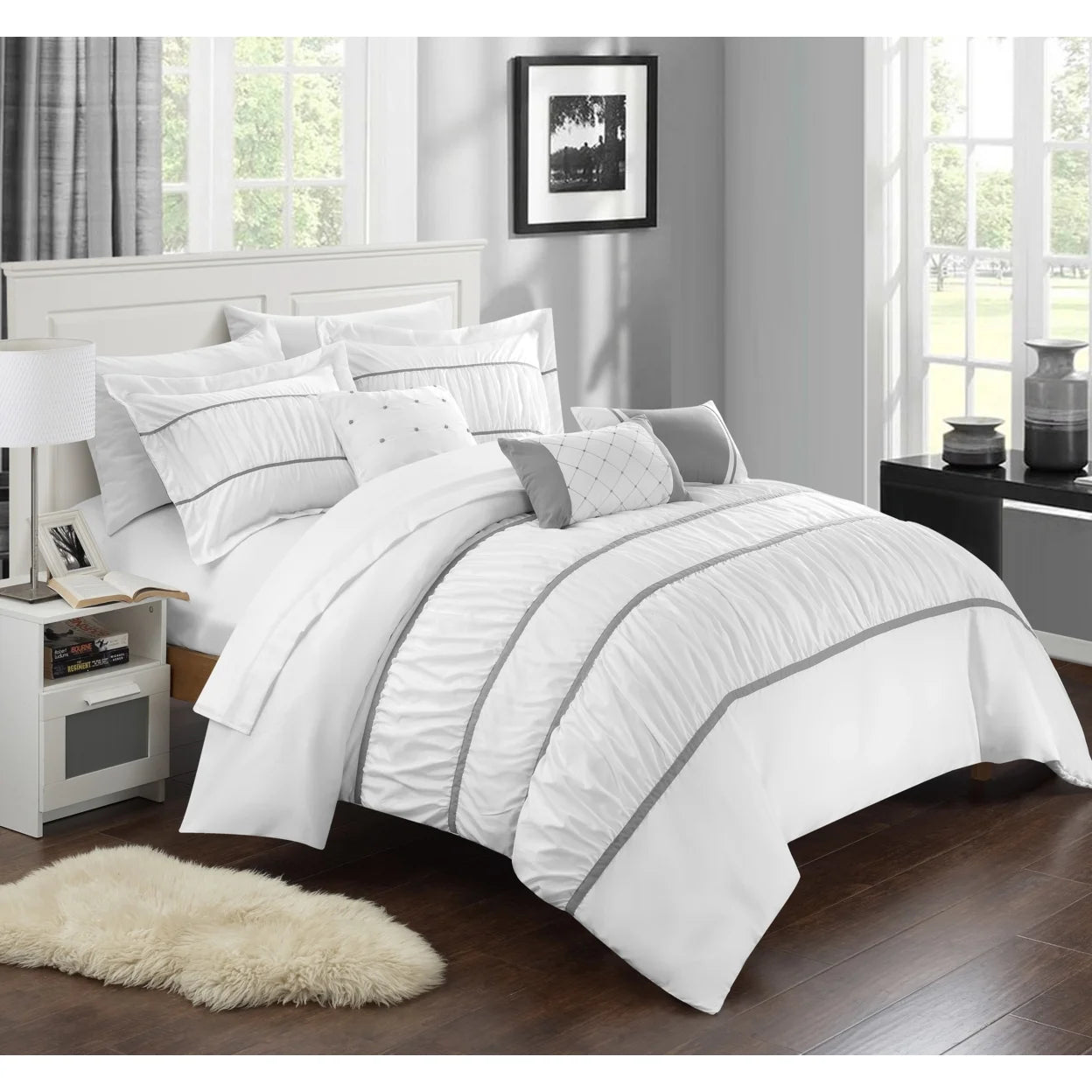 10 Piece Pleated and Ruffled Comforter and Sheet Set L19437