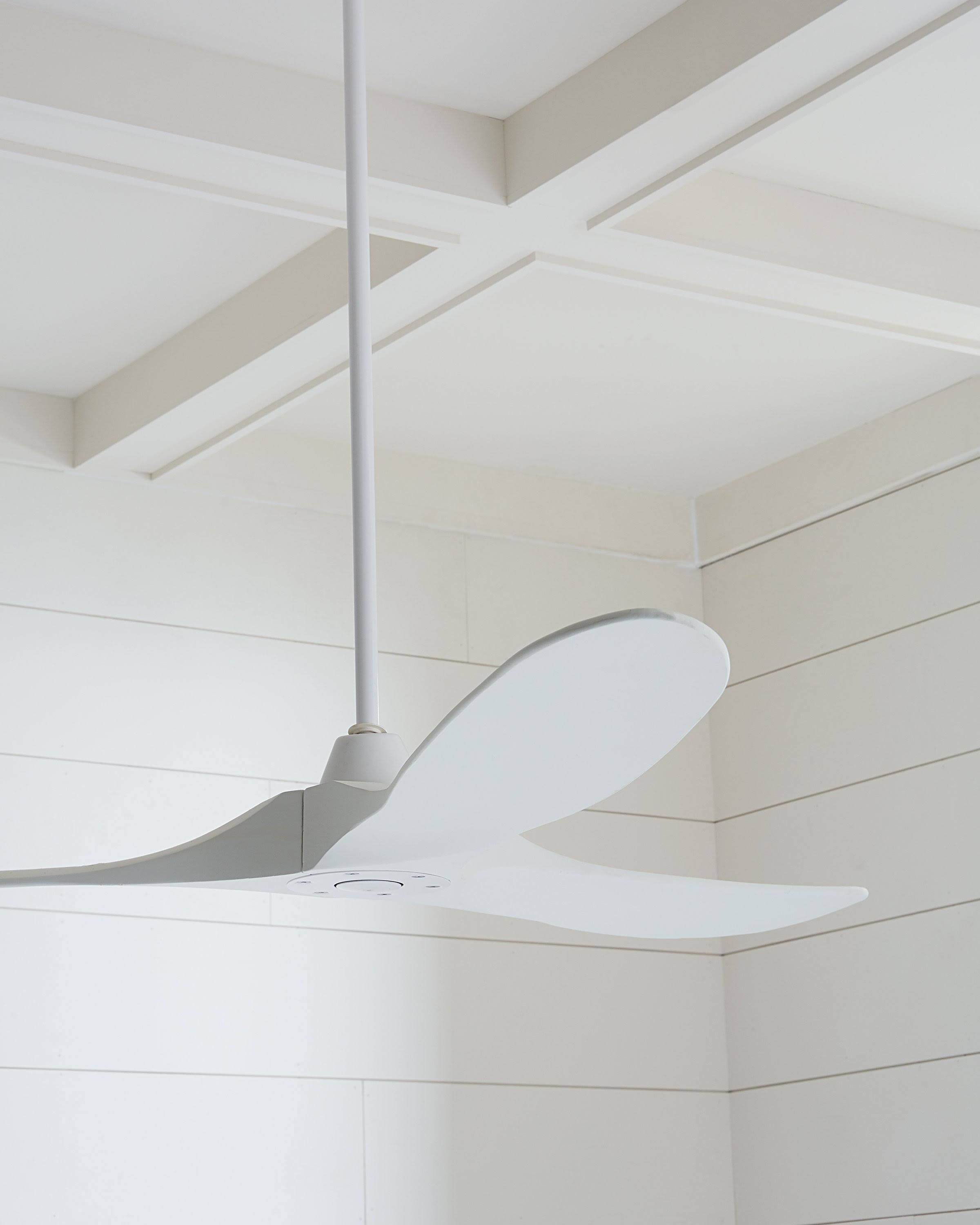 Matte White 60x22 Ceiling Fan Q7718