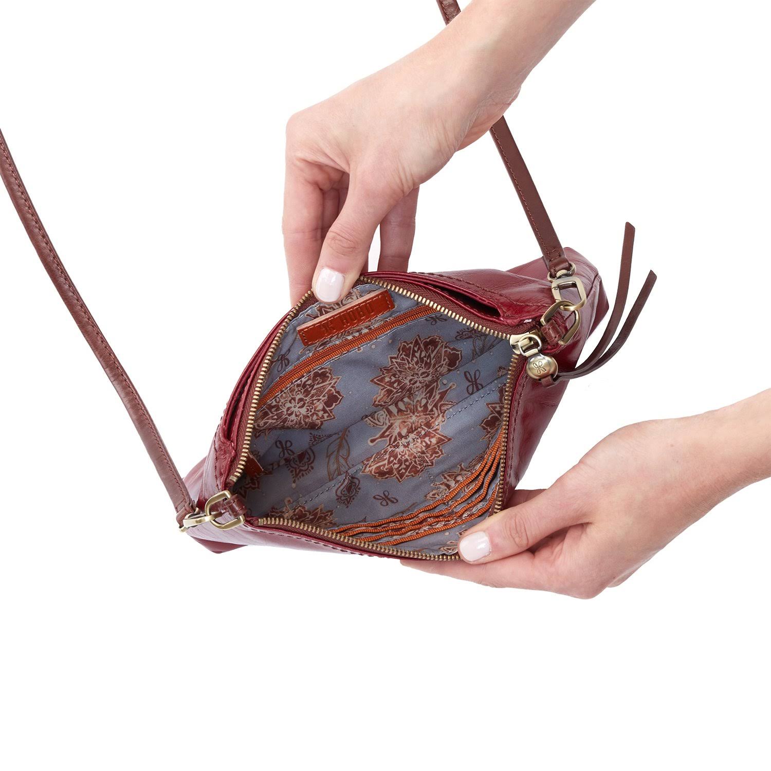 Cardinal Crossbody C52963