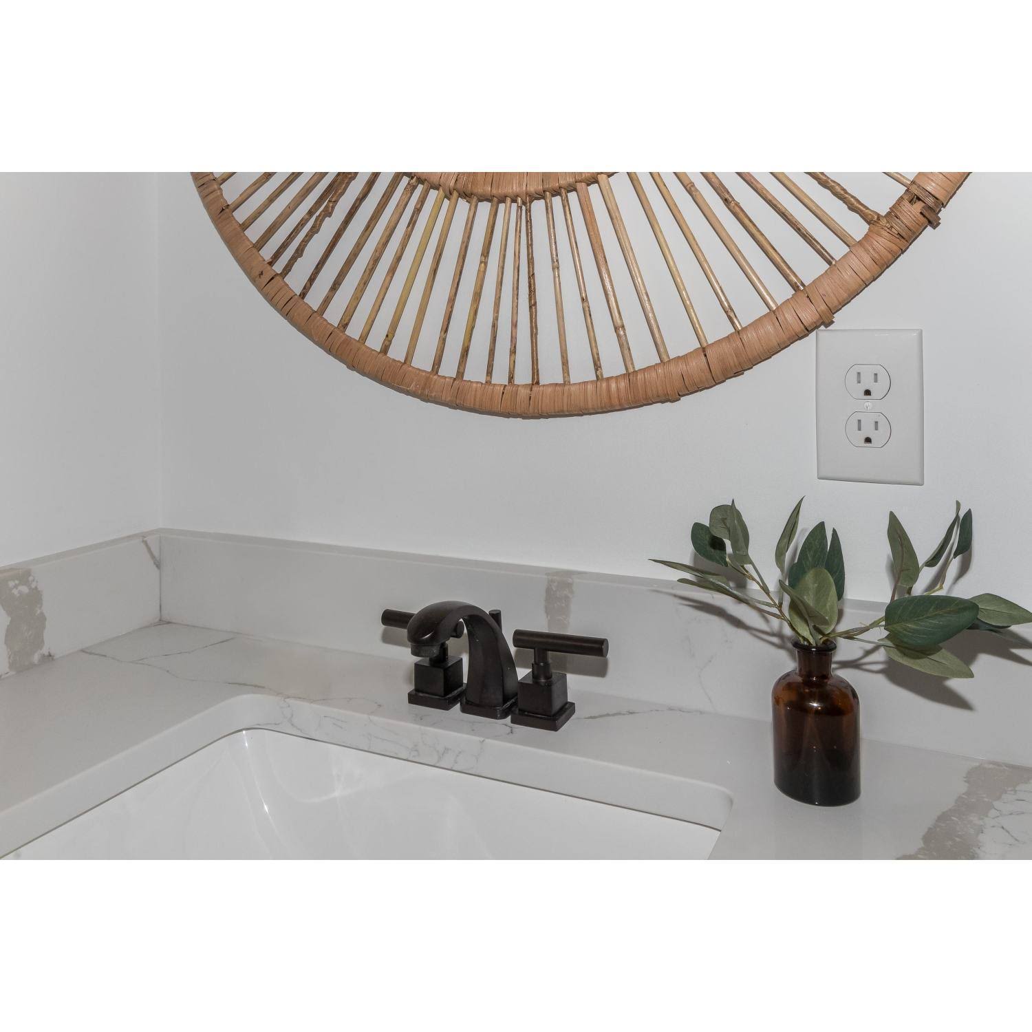 Polished Brass Mini Widespread Lavatory Faucet with Pop-Up D202685