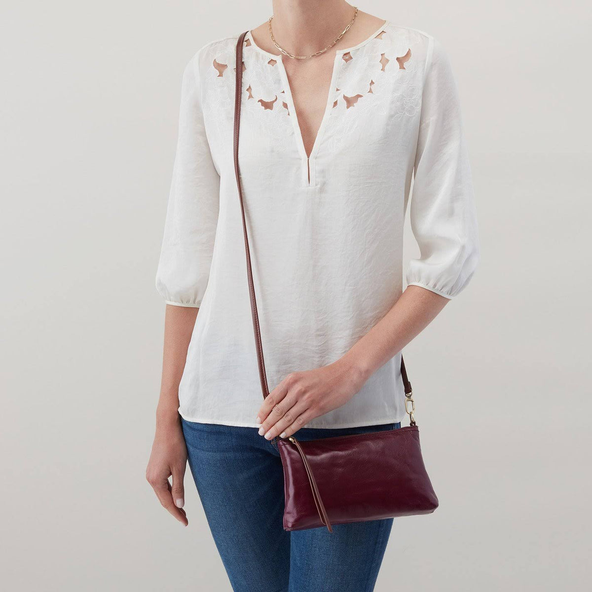 Cardinal Crossbody C52963