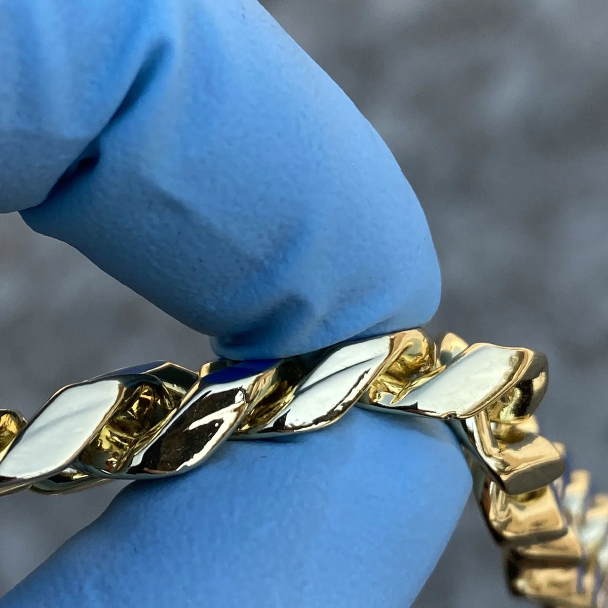 14K Gold Plated Miami Cuban Necklace Blue Enamel Chain 20" x 10.5 MM T1966