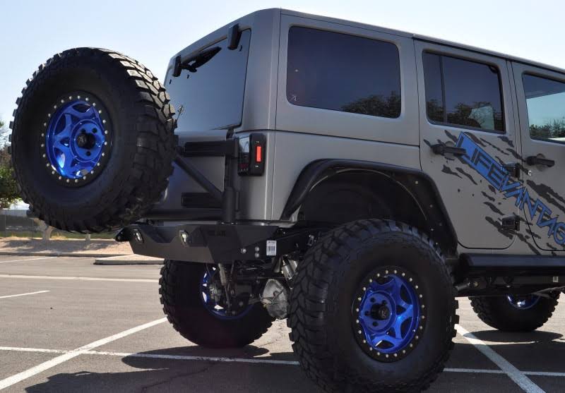 Stealth Fighter Tire Carrier Y833