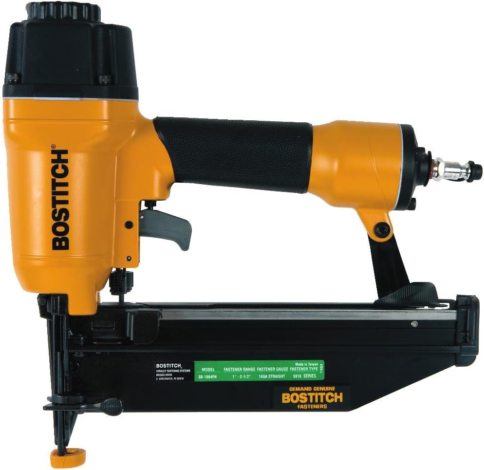 2-Tool Air Compressor Combo Kit R24902